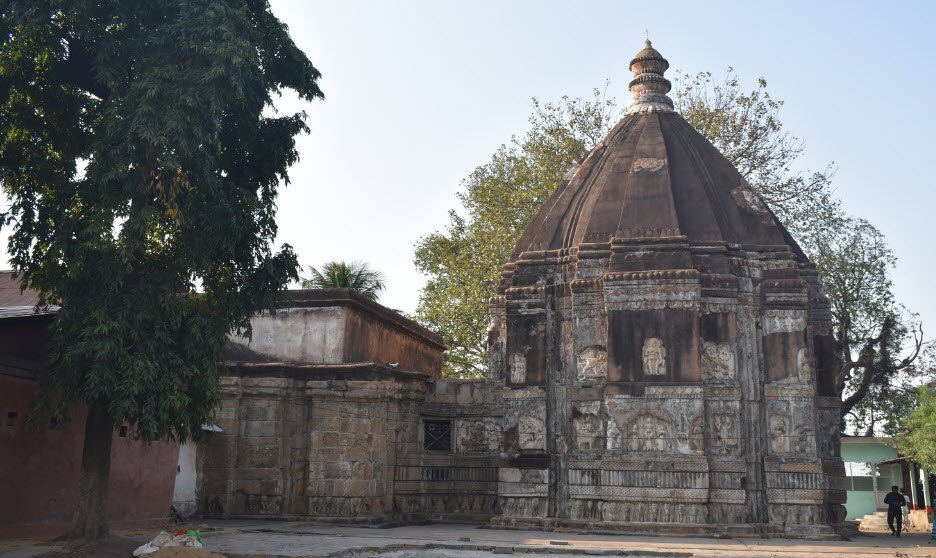 Hajo Haigrib Temple, Kamrup, Assam - Vushii.com Hajo Haigrib Temple, Kamrup, Assam - Vushii.com